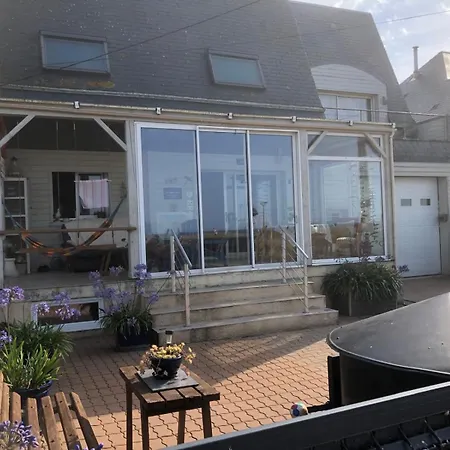 La Vague Salee Hermanville-sur-Mer